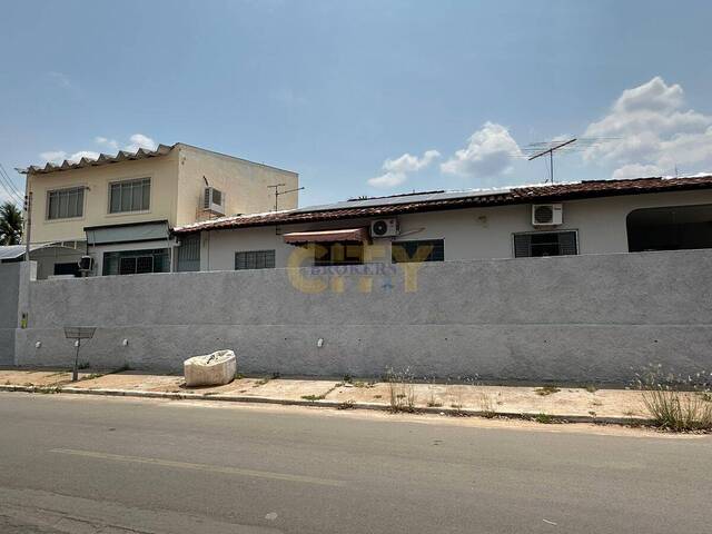 #1121 - Casa para Venda em Cuiabá - MT - 2